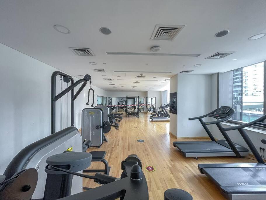 Cozy Studio In Sparkle Tower Jbr By Suiteable دبي المظهر الخارجي الصورة